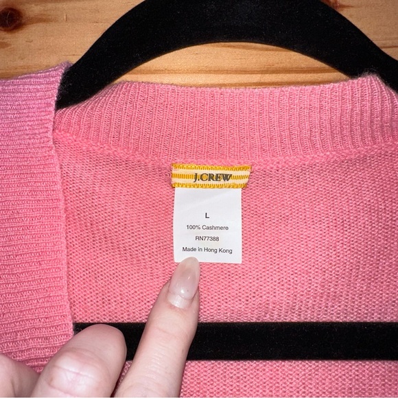 Vintage Y2K Style J.Crew 100% Cashmere V-Neck Short Sleeve Top - Picture 2 of 5